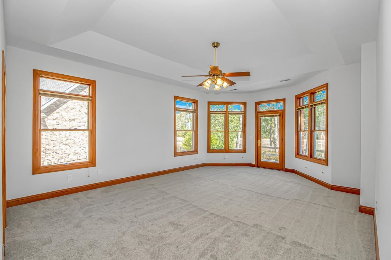 2296 Big Landing Dr. Photo 16