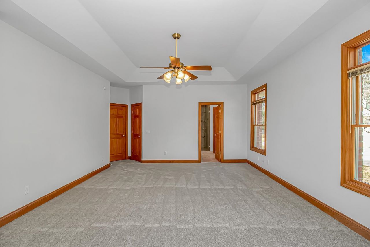 2296 Big Landing Dr. Photo 17