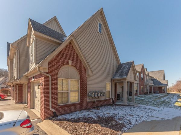 1537 Addington Lane, Ann Arbor, MI 48108