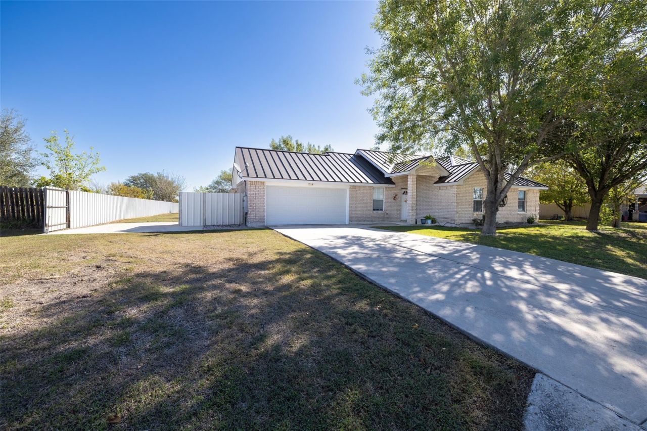 1132 Cordova Loop, Seguin, TX 78155 Main Photo
