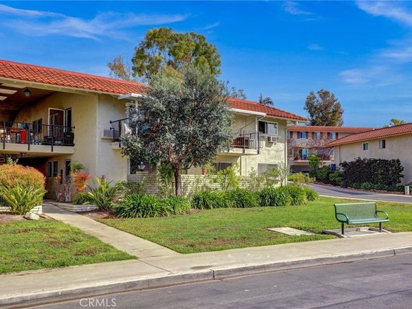 2327 Via Mariposa West W, Unit A, Laguna Woods, CA 92637
