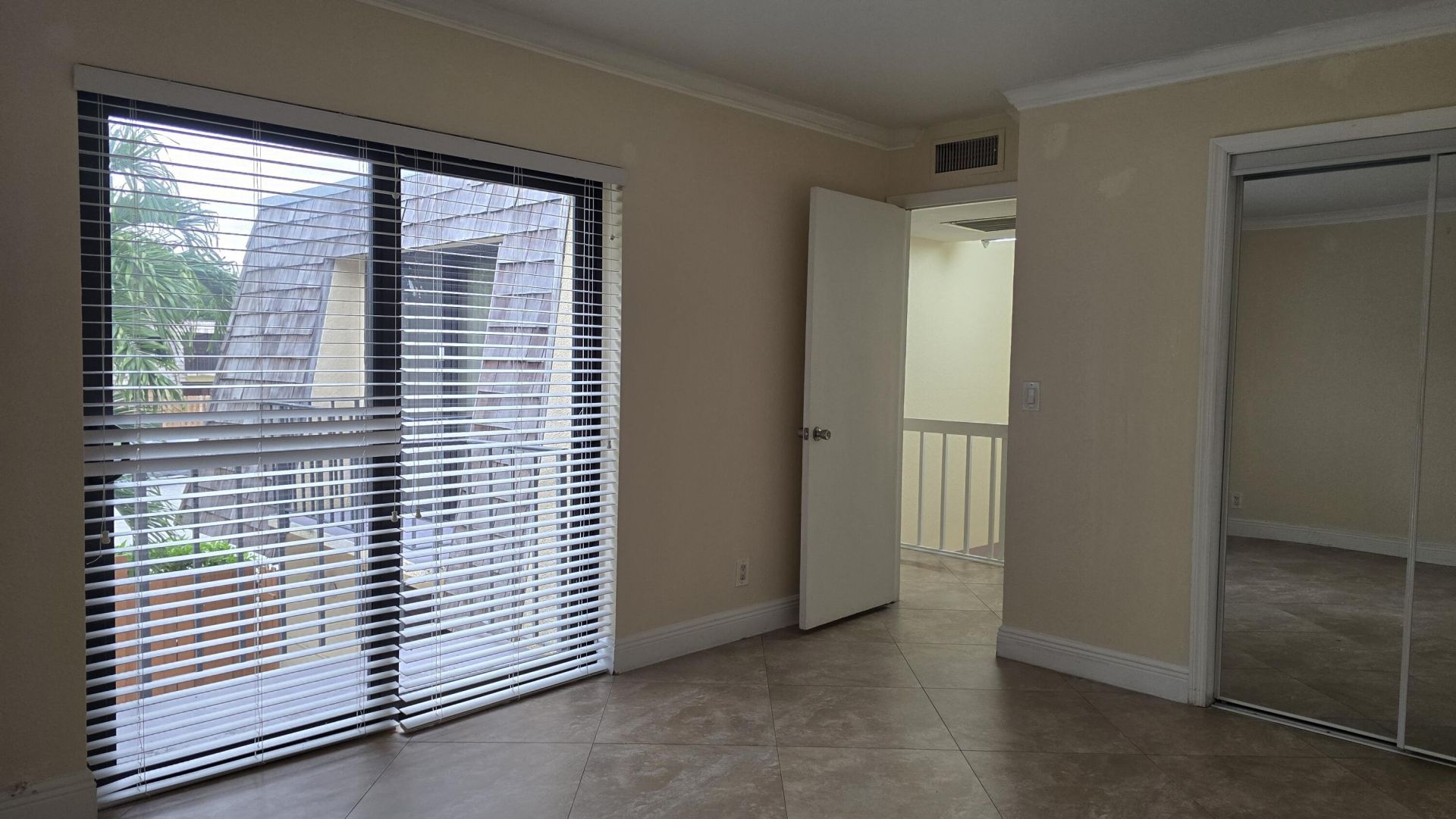 257 Lake Arbor Drive, Palm Springs, FL 33461 Photo