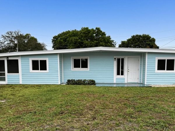 360 Barraclough Street, Fort Pierce, FL 34982