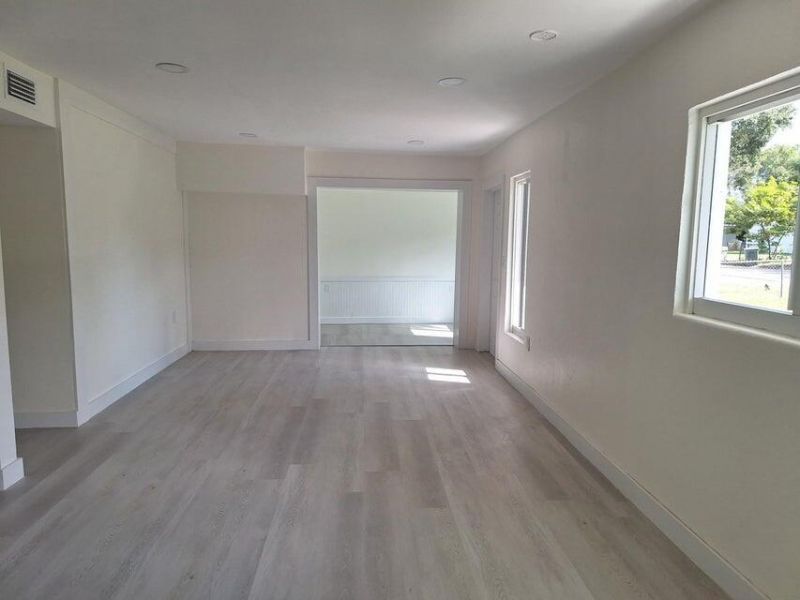 360 Barraclough Street, Fort Pierce, FL 34982 Photo