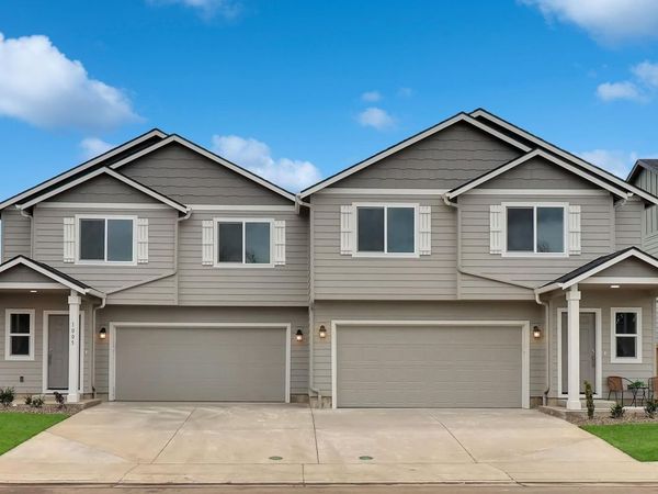 21428 Livingston Drive, Bend, OR 97701