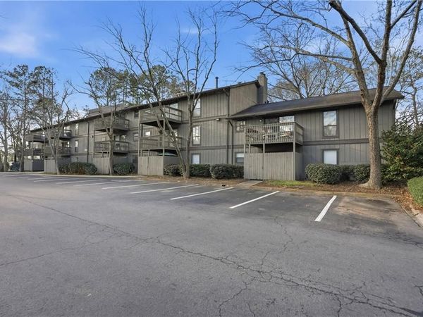 101 Cedar Ct SE , Marietta, GA 30067