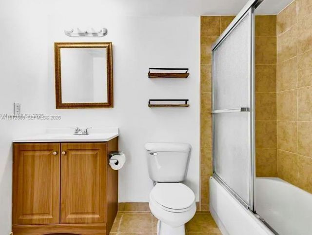 2415 NW 16th St Rd , Unit 214, Miami, FL 33125 Photo