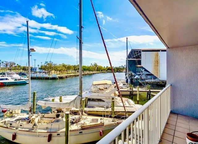 2415 NW 16th St Rd , Unit 214, Miami, FL 33125 Photo