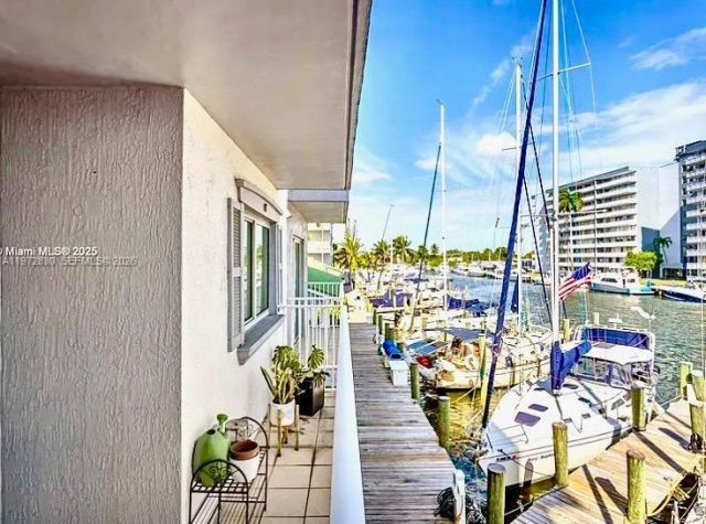 2415 NW 16th St Rd , Unit 214, Miami, FL 33125 Photo