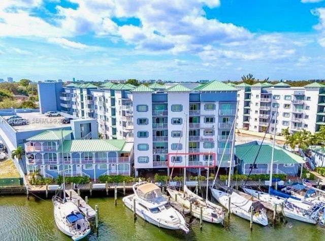 2415 NW 16th St Rd , Unit 214, Miami, FL 33125 Photo