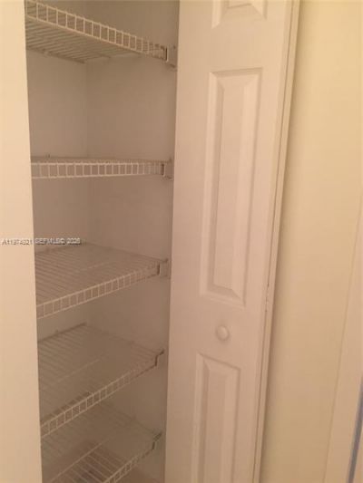 331 Ives Dairy Rd, Unit 331-10, Miami, FL 33179 Photo