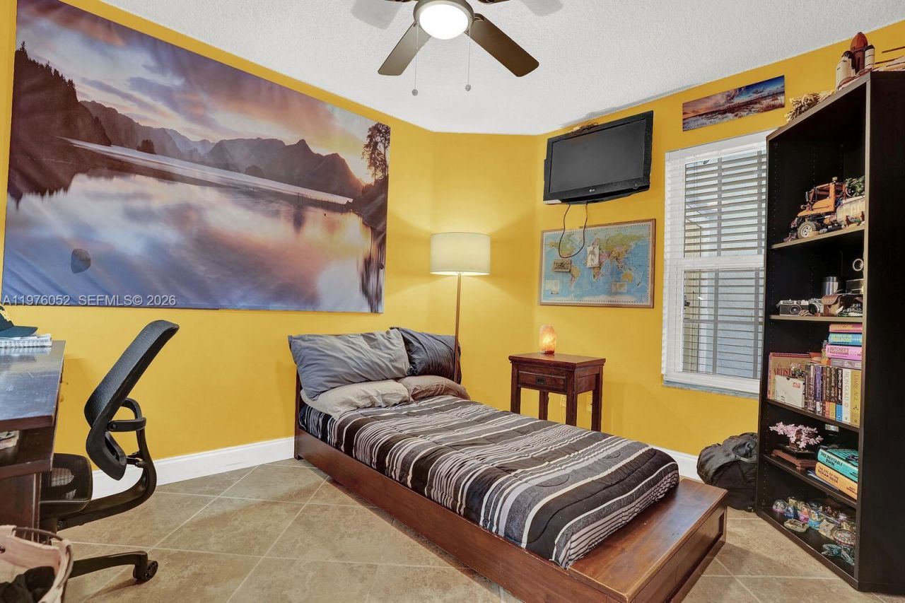 2091 Island Cir, Weston, FL 33326 Photo