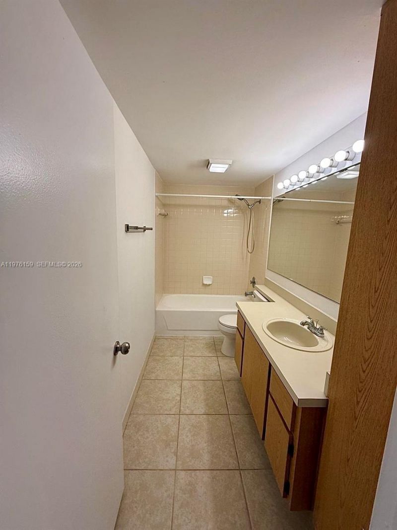 602 Green Springs Pl , Unit 602, West Palm Beach, FL 33409 Photo