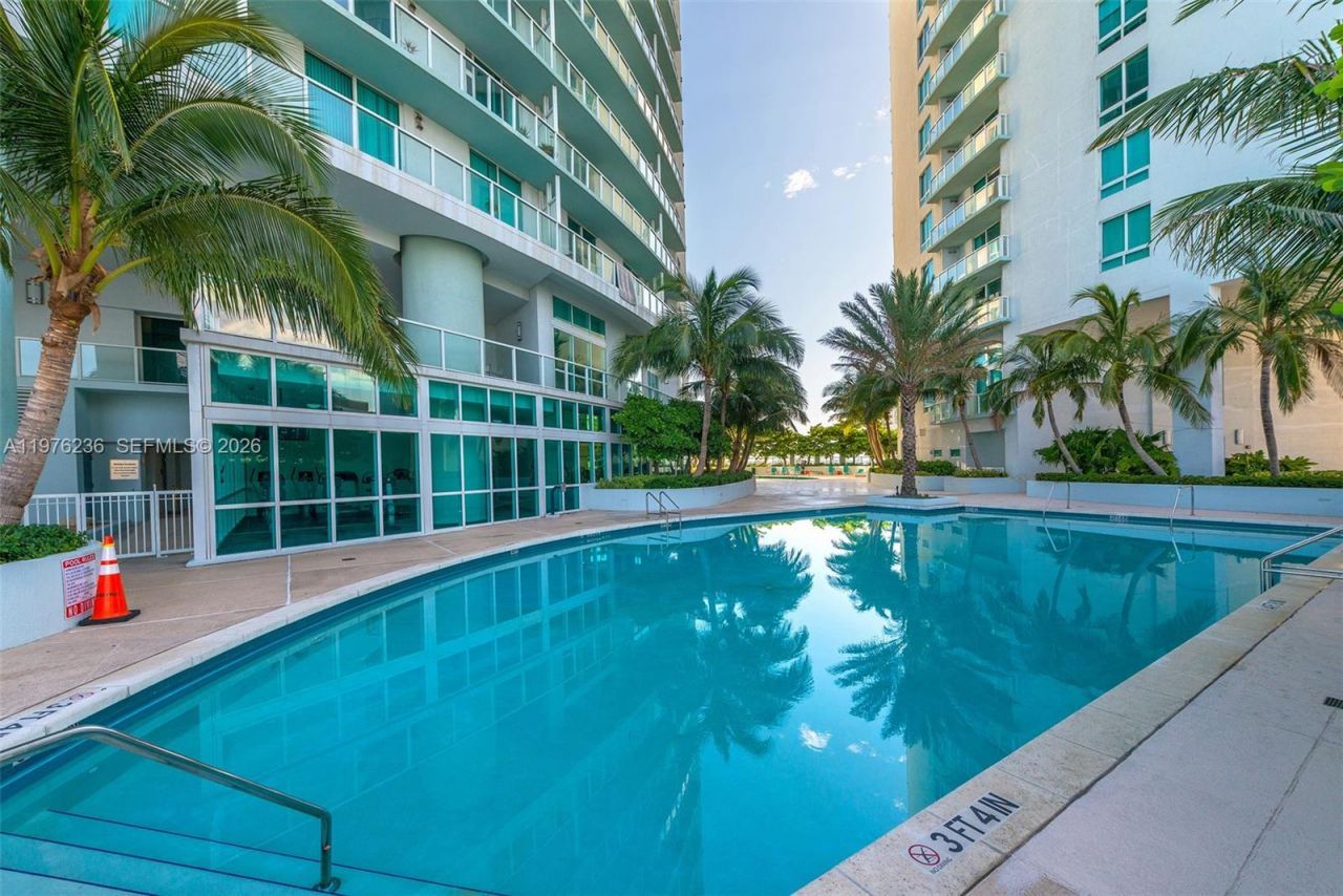 1900 N Bayshore Dr, Unit 2512, Miami, FL 33132 Photo