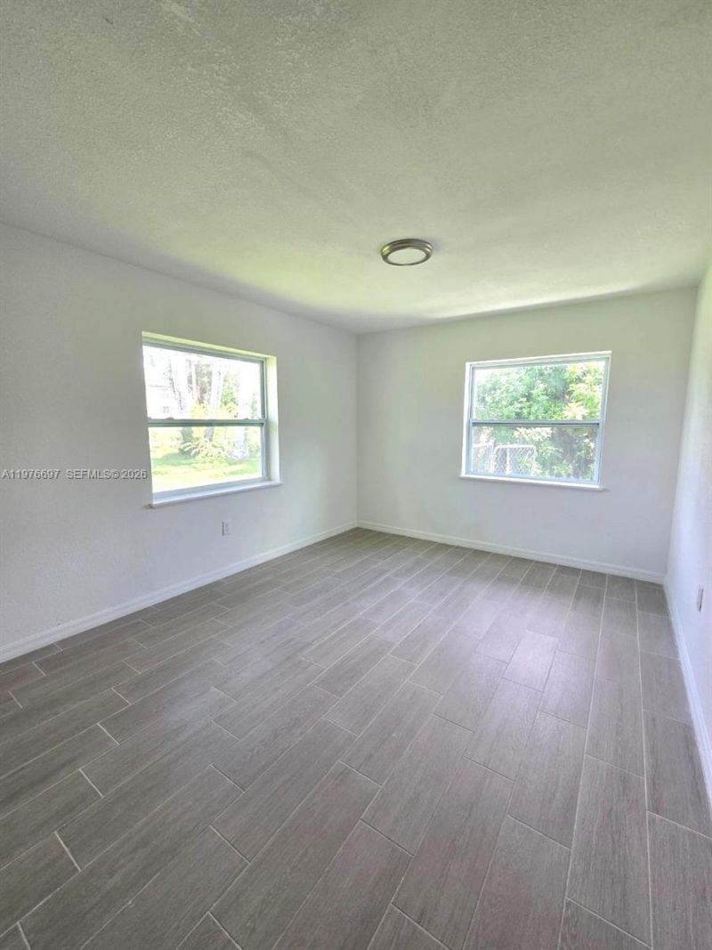 4438 E Riverside Drive, Fort Myers, FL 33905 Photo
