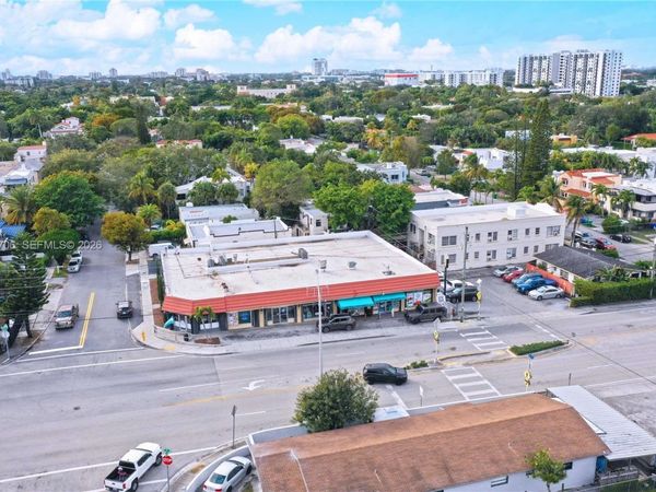 1166 SW 17th Ave , Miami, FL 33135