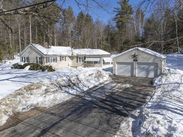 562 E County Rd, Rutland, MA 01543