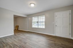 1978 Holliday Street photo 4