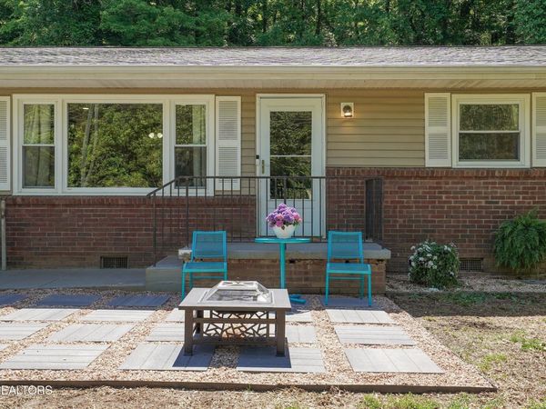 116 Stone Rd, Knoxville, TN 37920