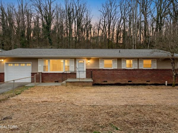 116 Stone Rd, Knoxville, TN 37920