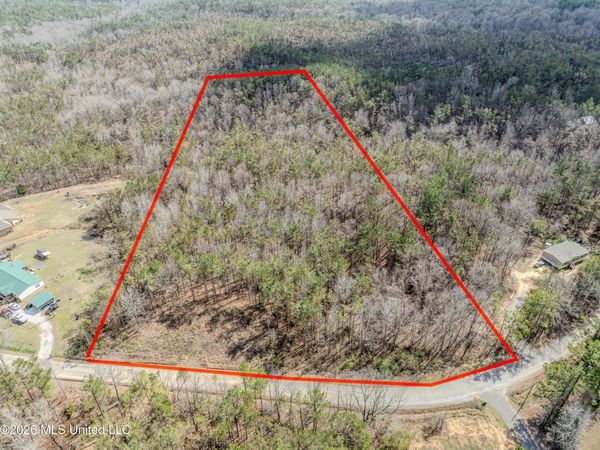 Wilkins Chapel Road, Waterford, MS 38685