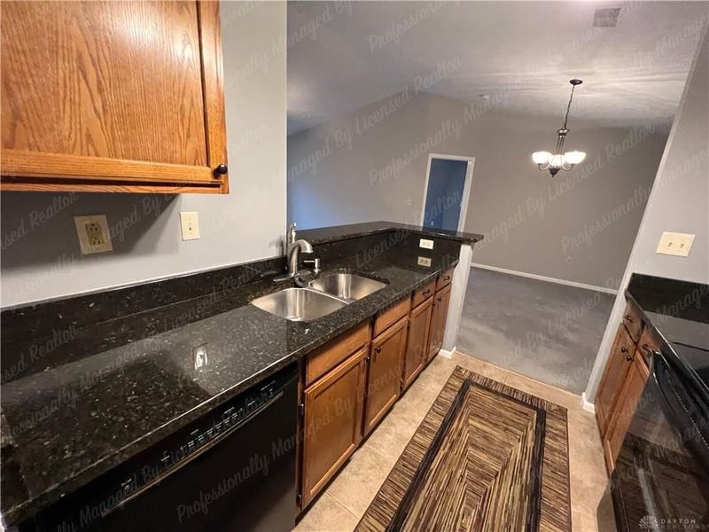 6650 Wareham Court, Unit 8, Centerville, OH 45459 Photo 15