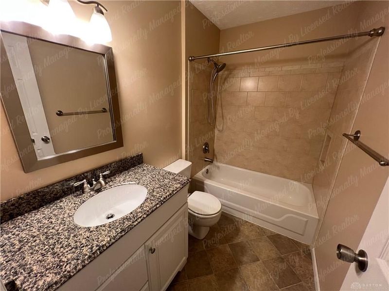 6650 Wareham Court, Unit 8, Centerville, OH 45459 Photo 18