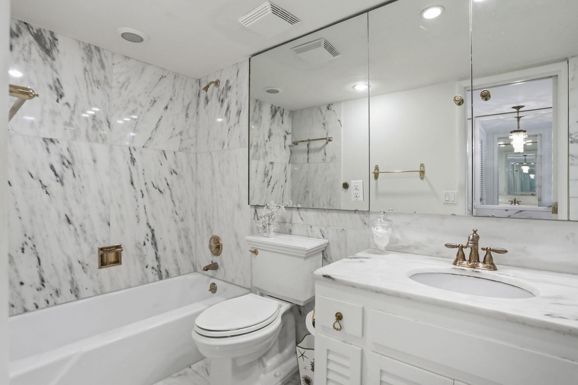 701 E Camino Real, Unit 2-J, Boca Raton, FL 33432 Photo