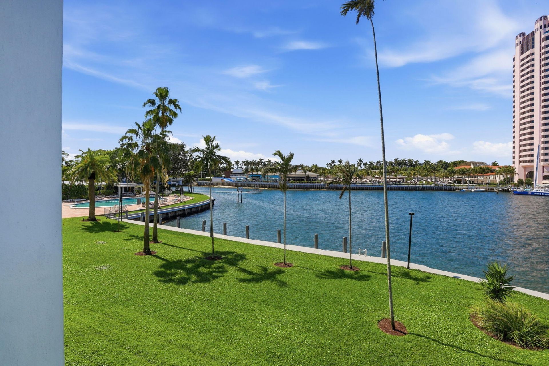 701 E Camino Real, Unit 2-J, Boca Raton, FL 33432 Photo