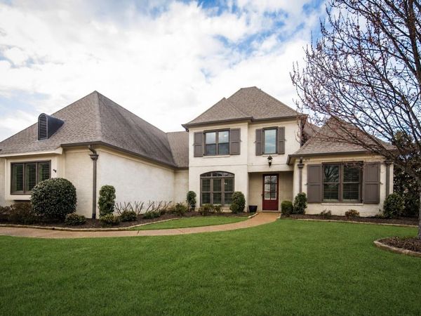4313 MOUNT GILLESPIE DR, Lakeland, TN 38002