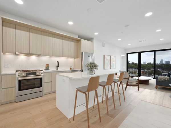 2209 S 1st ST , Unit 309, Austin, TX 78704