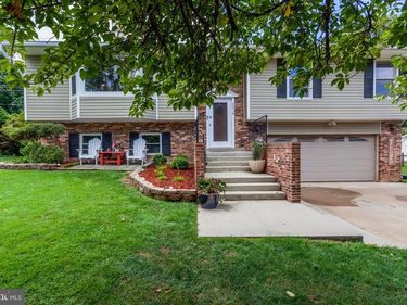 2318 MALRAUX DRIVE, VIENNA, VA 22182
