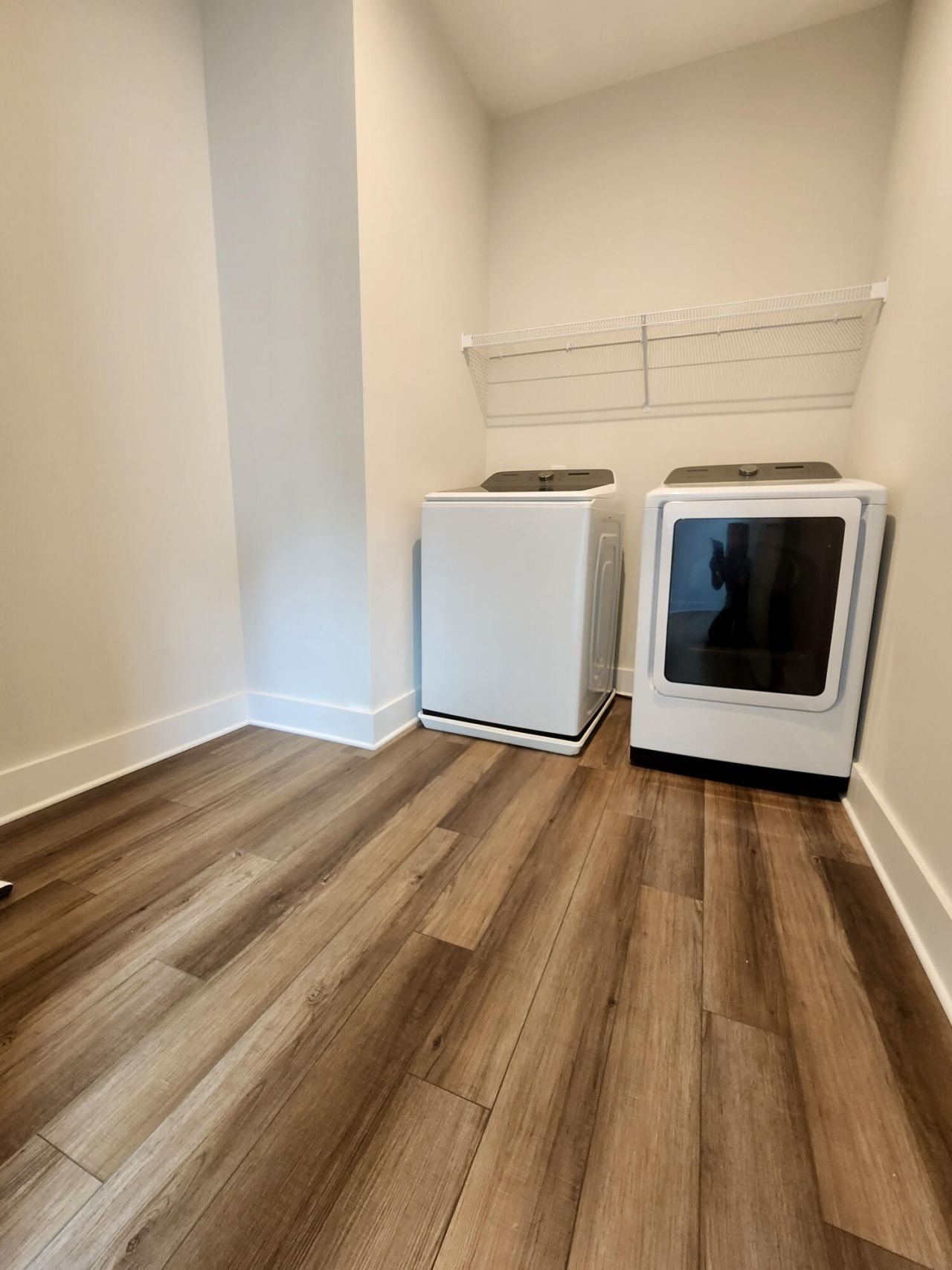 1278 Max Lane Photo 26