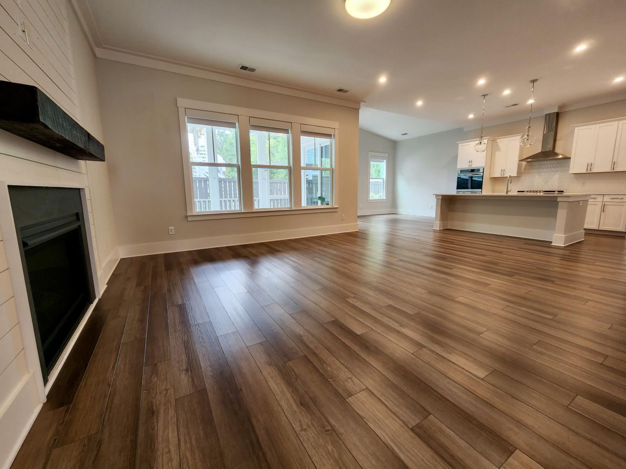 1278 Max Lane Photo 6