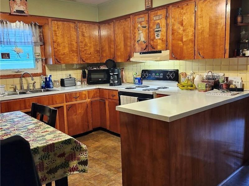 1288 Liberty Avenue , Barberton, OH 44203 Photo 10