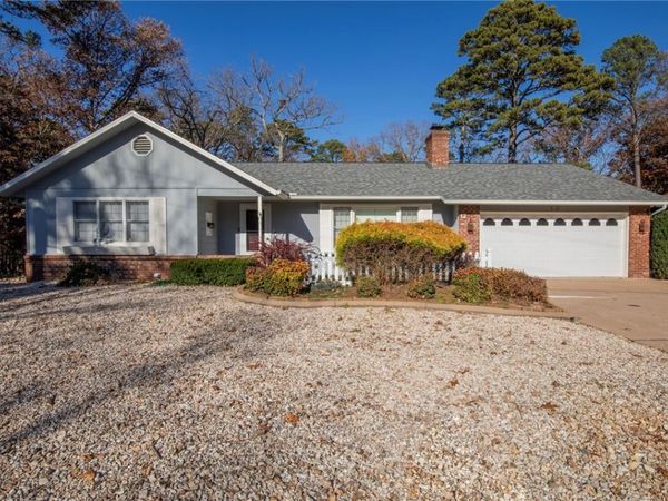 12 Deddington Drive , Bella Vista, AR 72714