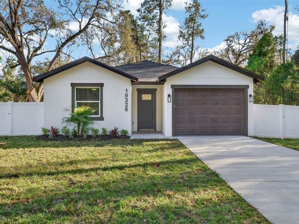 19326 CENTER STREET , BROOKSVILLE, FL 34601