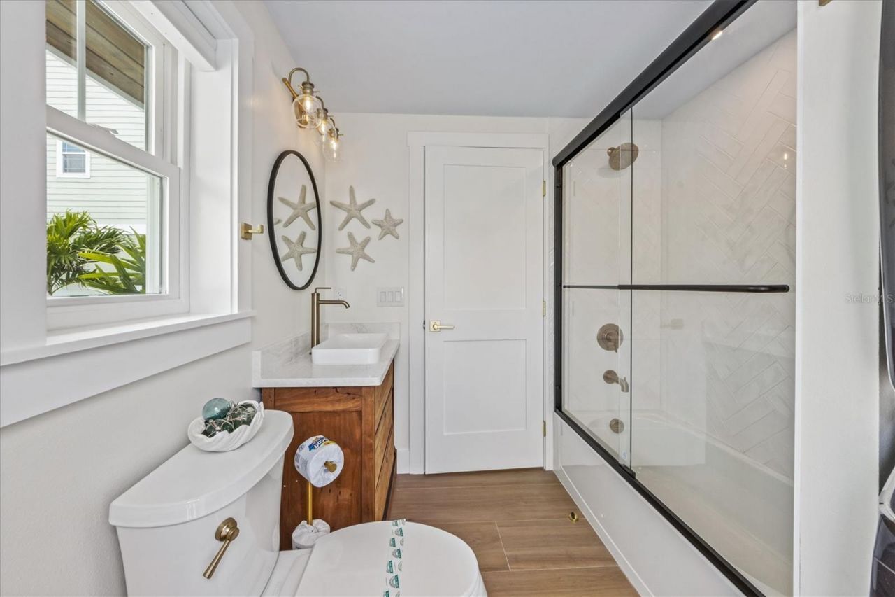 112 Cedar Avenue, Anna Maria, FL 34216 Photo