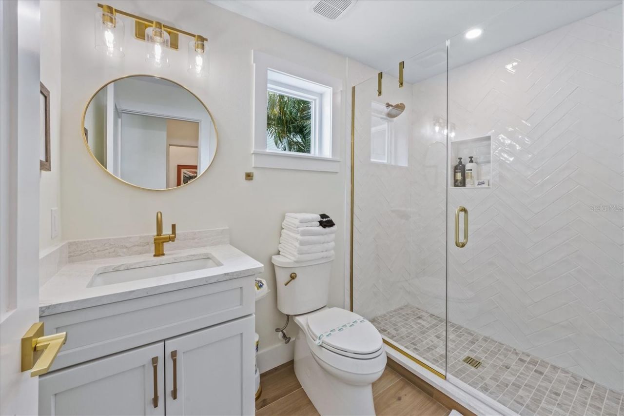 112 Cedar Avenue, Anna Maria, FL 34216 Photo