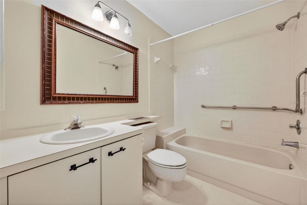 907 San Carlos Avenue Ne, Saint Petersburg, FL 33702 Photo