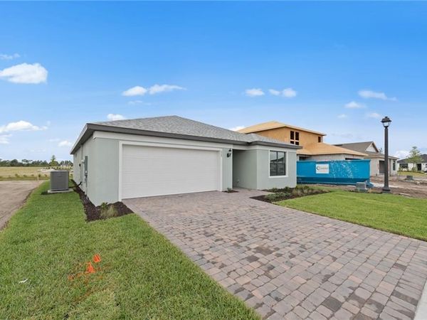 609 Oasis Lake PL, LEHIGH ACRES, FL 33936
