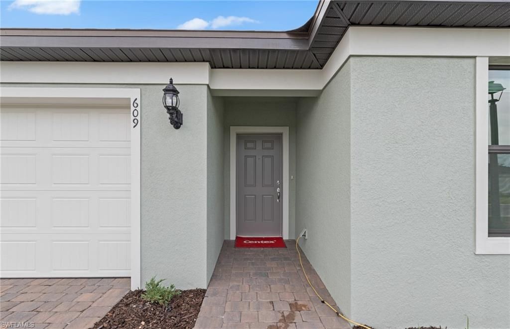 609 Oasis Lake Pl, Lehigh Acres, FL 33936 Photo
