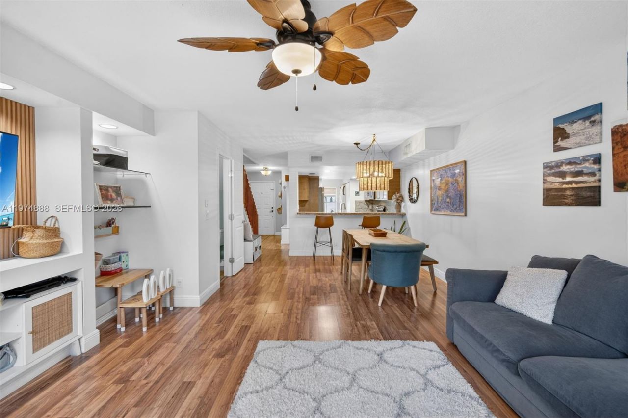 4250 SW 70th Ter , Davie, FL 33314 Photo