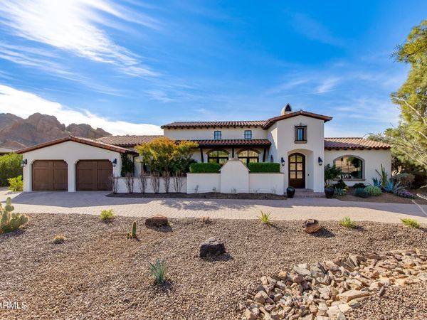 4529 E MADEROS DEL CUENTA Drive, Paradise Valley, AZ 85253