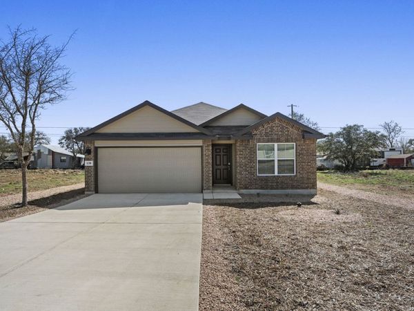 138 Lilli's Lane, Comfort, TX 78013