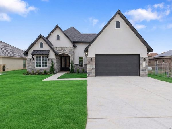 15509 york, Selma, TX 78154