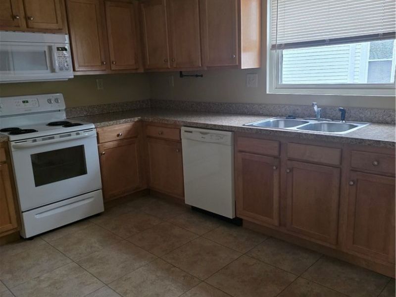 9889 Johnnycake Ridge Road , Unit 3, Mentor, OH 44060 Photo 3