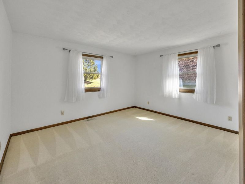 139 Cambria Court, Dayton, OH 45402 Photo 12