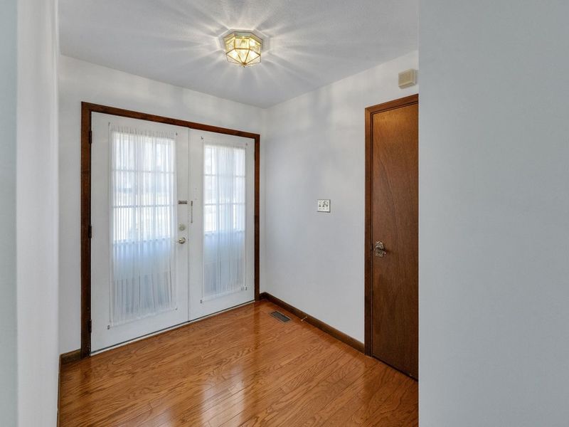 139 Cambria Court, Dayton, OH 45402 Photo 5