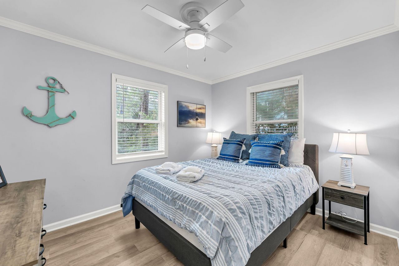 2212 Jenkins Street Photo 10